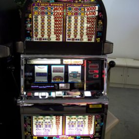 Triple zesty hot pepper slot machines